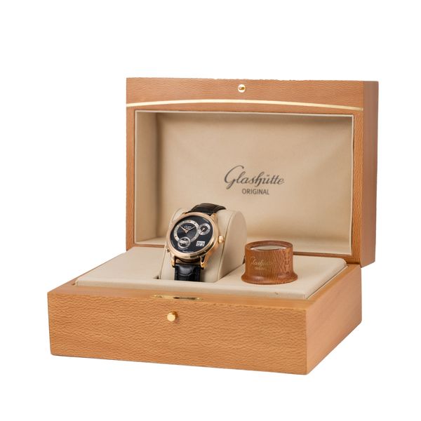 Glashutte Original PanoMaticVenue 90-04-20-05-04